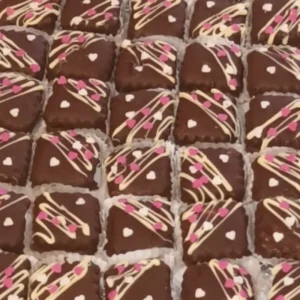 Carrés orientaux au chocolat et aux amandes